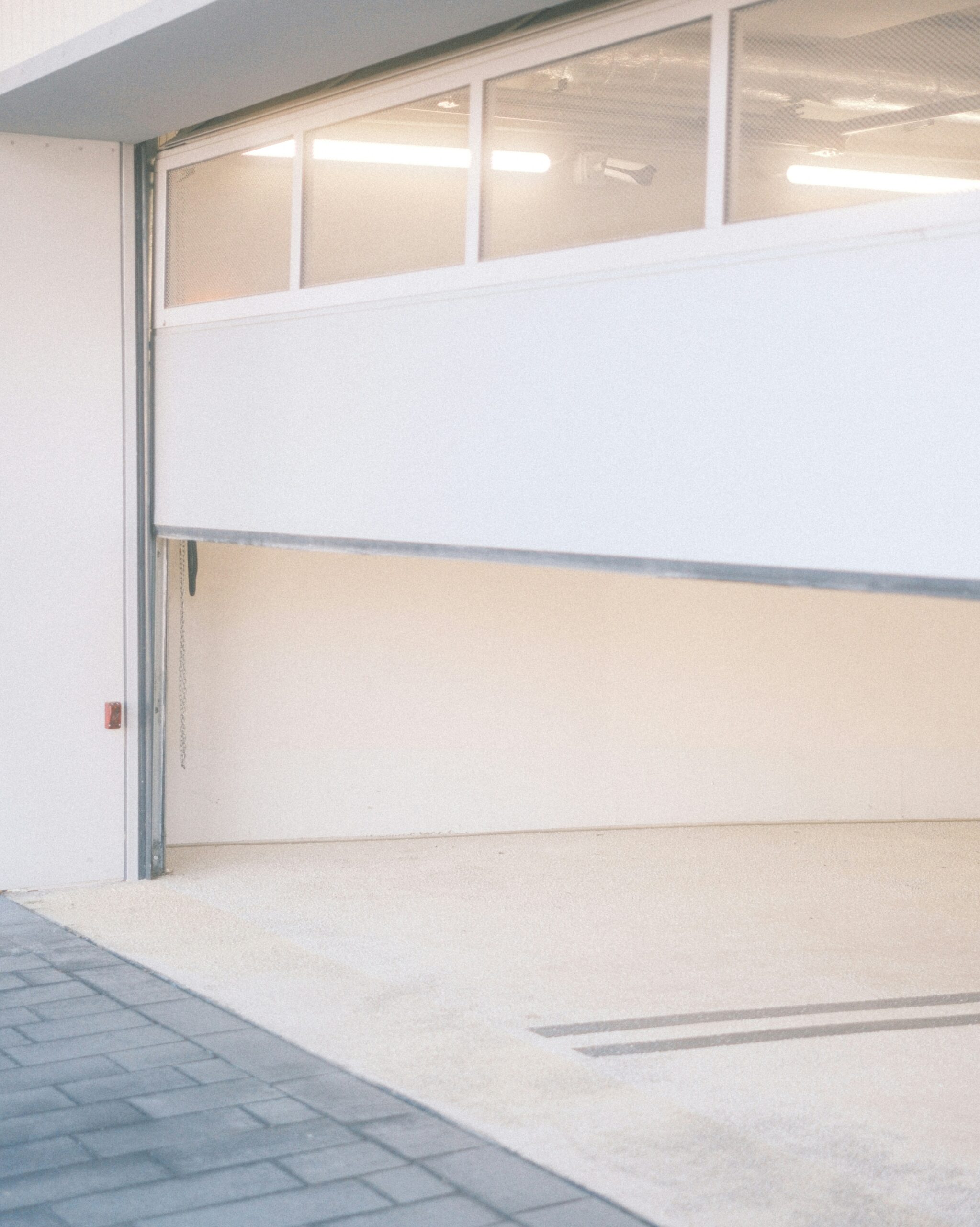 Débarras de locaux : un garage entièrement vidé, nettoyé et désinfecté par MW CARE